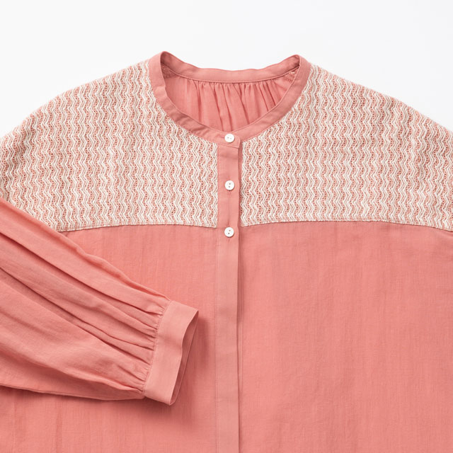 ラッセル編みの羽織りブラウス