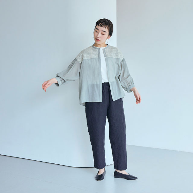 ラッセル編みの羽織りブラウス