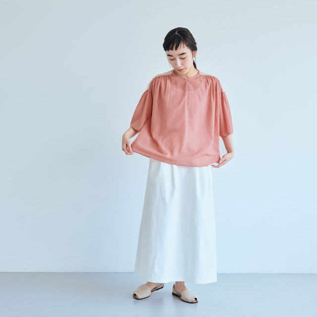 ラッセル編みのプルオーバー