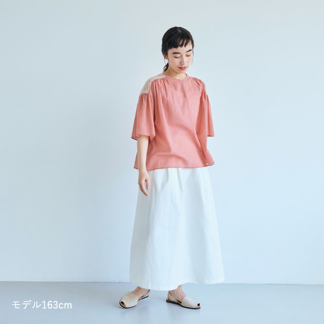 ラッセル編みのプルオーバー