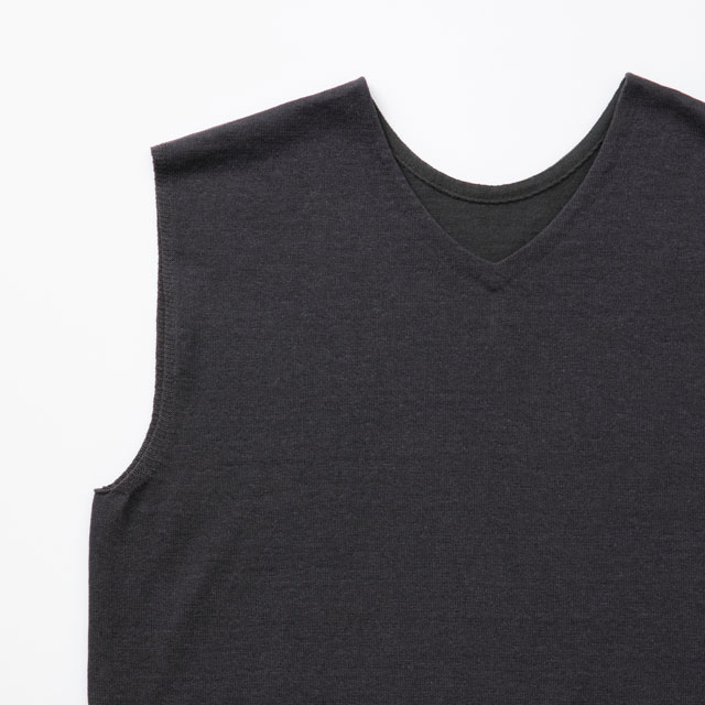 綿麻のニットベスト