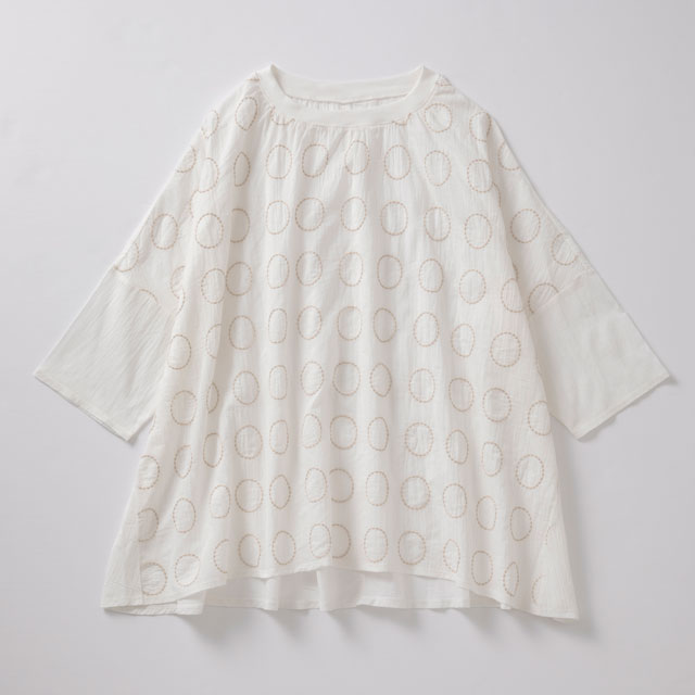 刺繍のワイドプルオーバー 丸紋