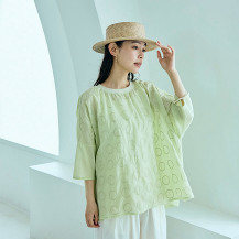 刺繍のワイドプルオーバー　丸紋