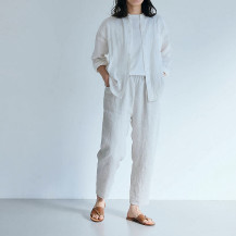 リネンデニムのパンツ