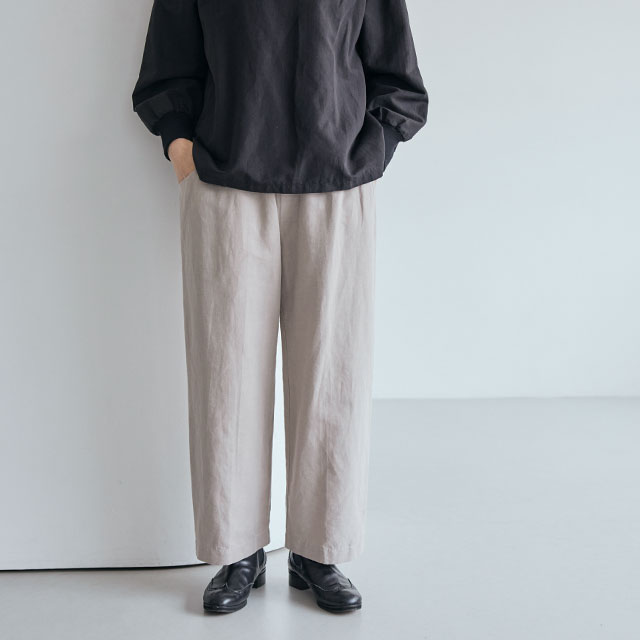 ストレートパンツ