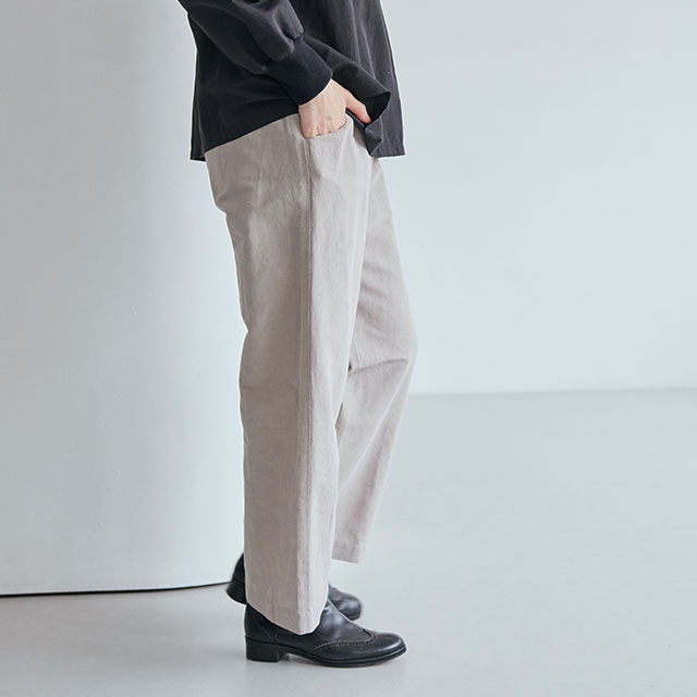 ストレートパンツ