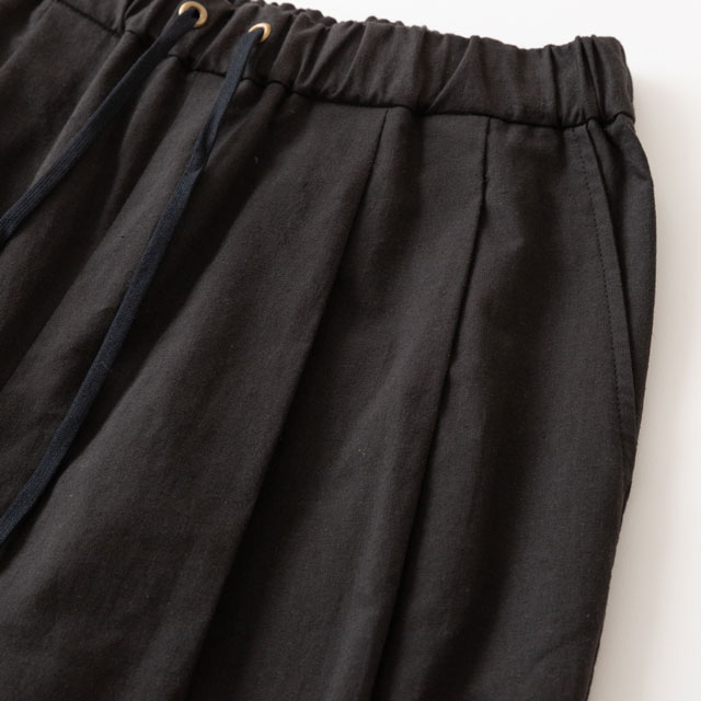 ゆったり2タックテーパードパンツ ホワイト FREE