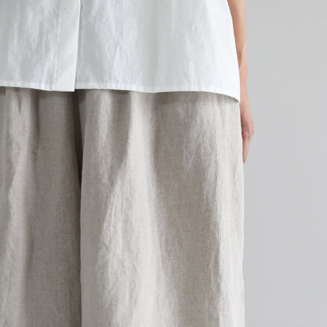 シャトルリネンスカートパンツ　きなり　フリーサイズ