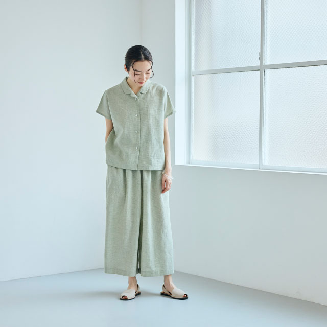 【WEB限定】綿麻のちりめん織　ロングキュロット 緑