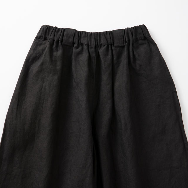 日本の黒　ワイドパンツ