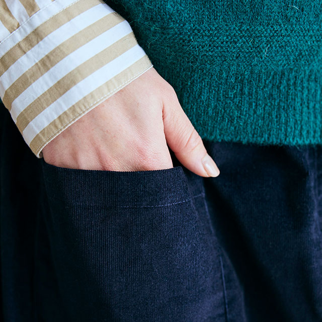 細コールのもんぺパンツ