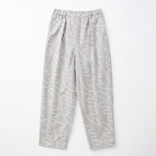 布ぬのパンツ　テーパード　羽モール刺繍