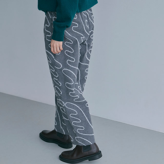 羽モール刺繍	チャコール