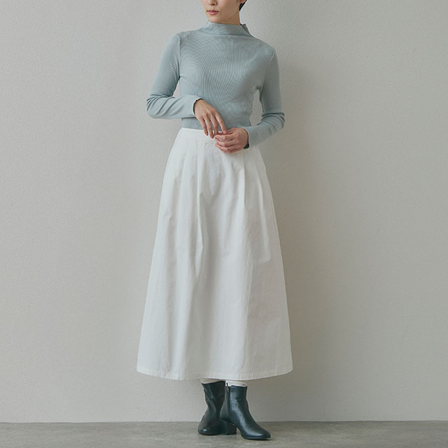 高密度コットンのAラインスカート
白