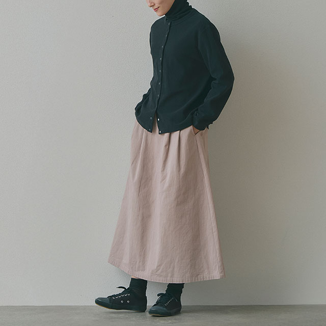 高密度コットンのAラインスカート
薄茶