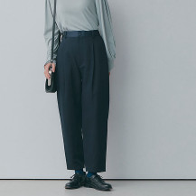 リネンコットンとサテンのテーパードパンツ