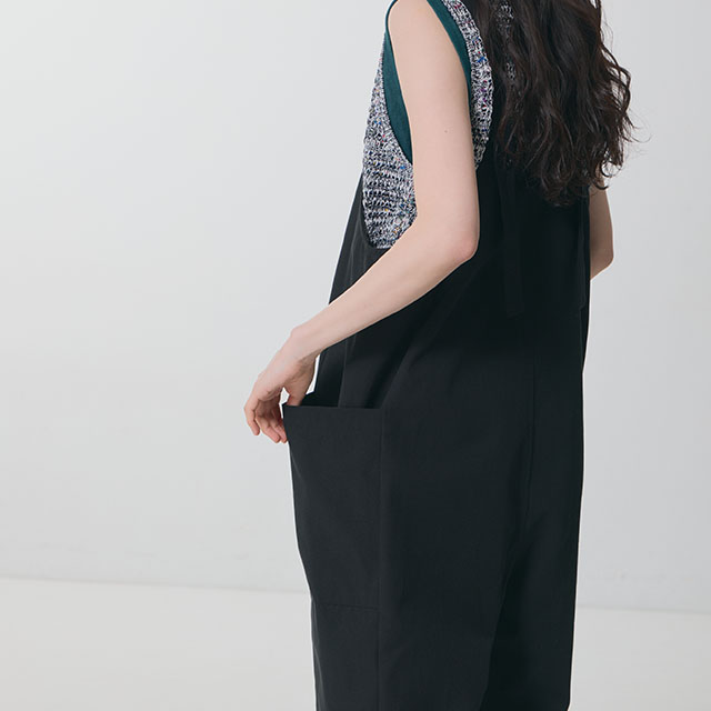 【WEB限定】たっつけサロペット 黒