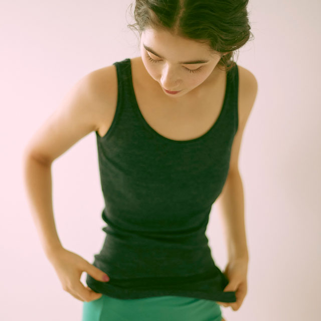 merino wool タンクトップ off系（×khaki） ONE