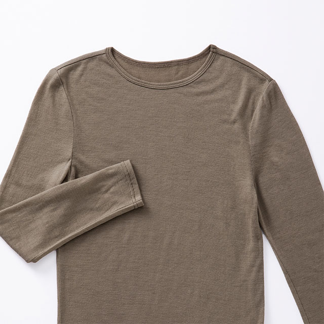 やわらウールのインナー　クルーネック