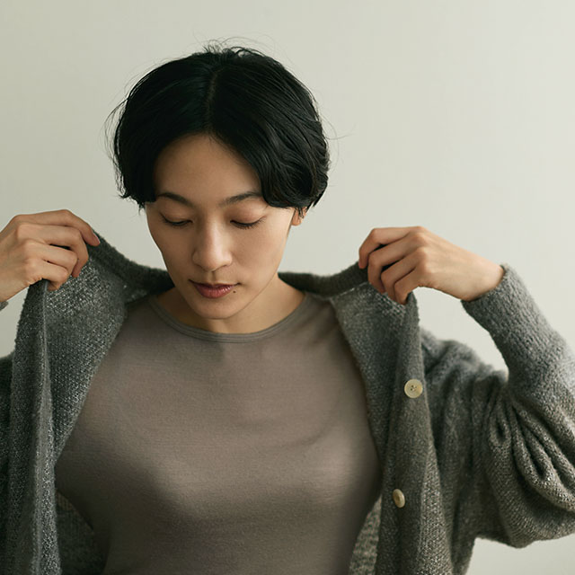 やわらウールのインナー　クルーネック