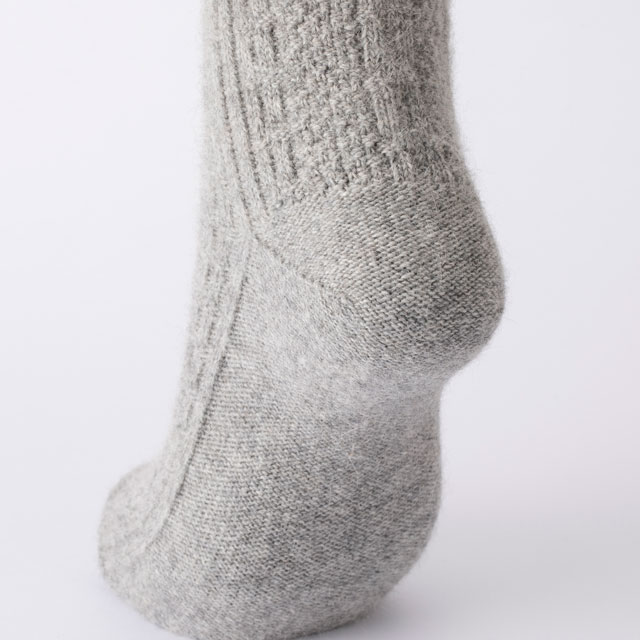 ウールフォックスの模様編みくつした