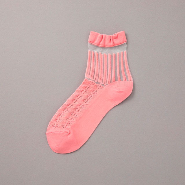 靴下　透かし編み