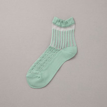 靴下　透かし編み