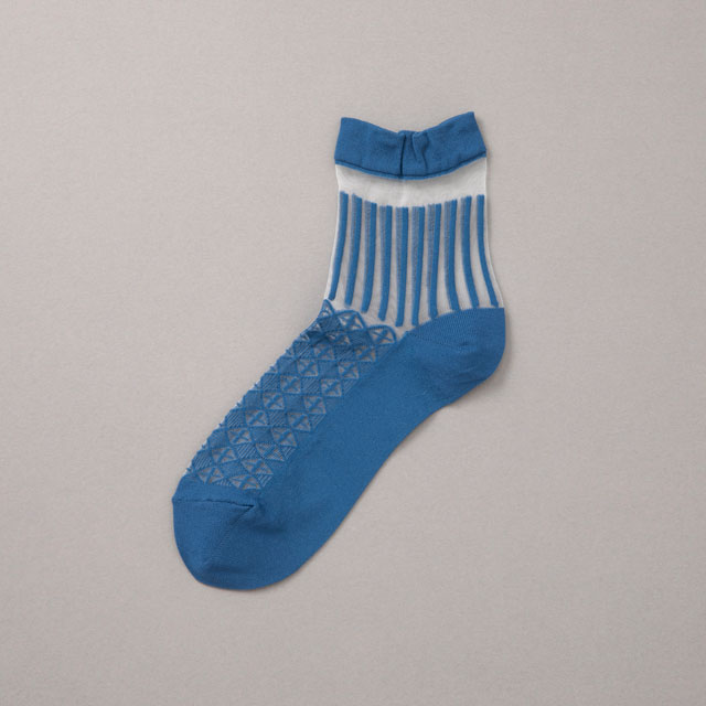 靴下　透かし編み