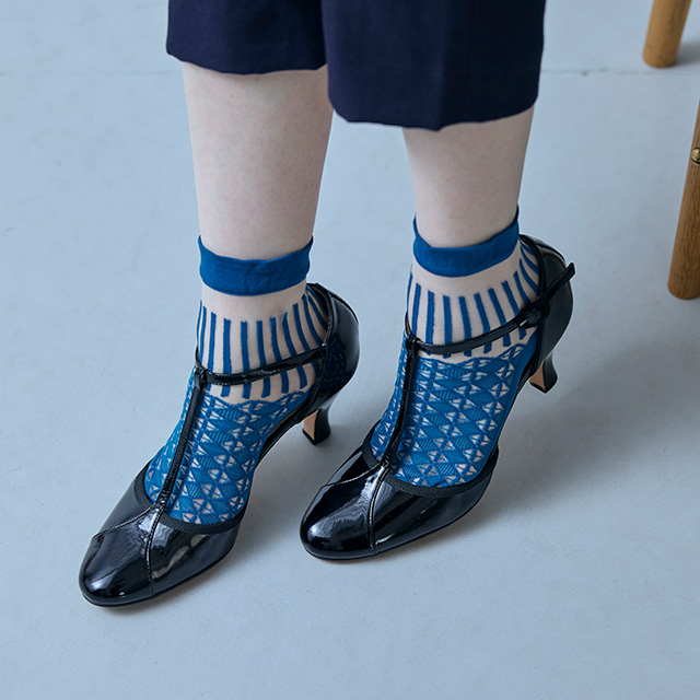 靴下　透かし編み