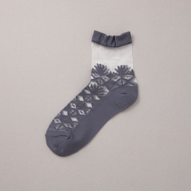 靴下　透かし編み