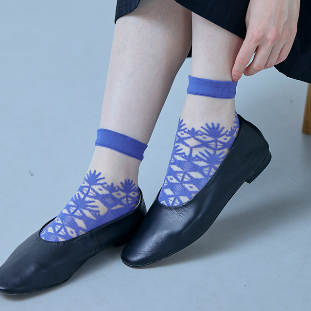 靴下　透かし編み