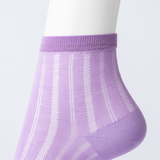 靴下　透かし編み