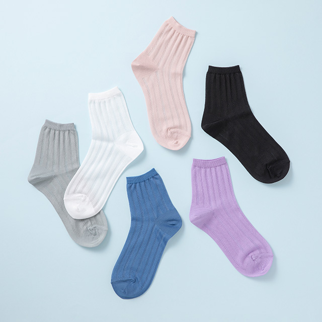 靴下　透かし編み