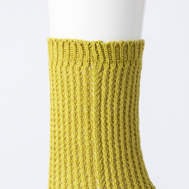 靴下　透かし編み