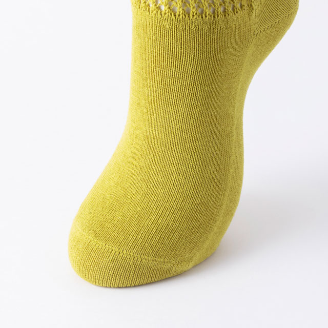 靴下　透かし編み