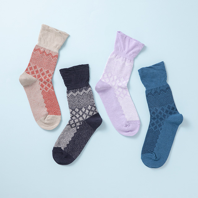 しめつけない靴下　綿麻