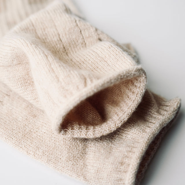 ハンドウォーマー natural　white FREE