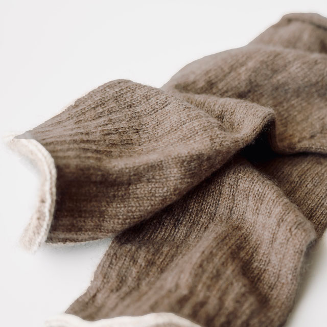 ハンドウォーマー natural　white FREE