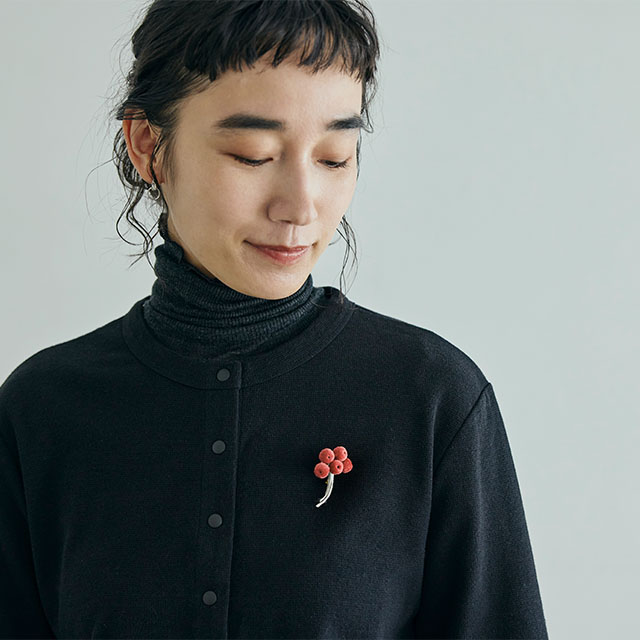 季節のブローチ