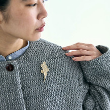 季節のブローチ