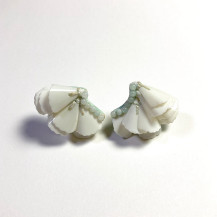 taｍas　Wear/White イヤリング