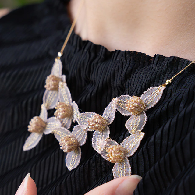 yuki　onizuka　TSUYUKUSA　COLLAR