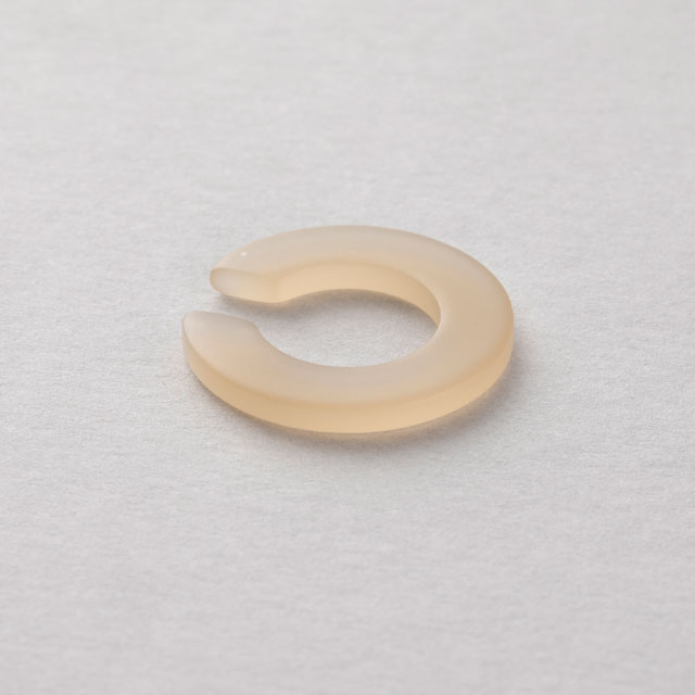 Sur イヤーカフ Sサイズ/beige