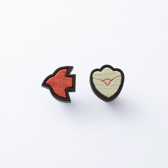 草木染めの木目込みアクセサリー　イヤリング