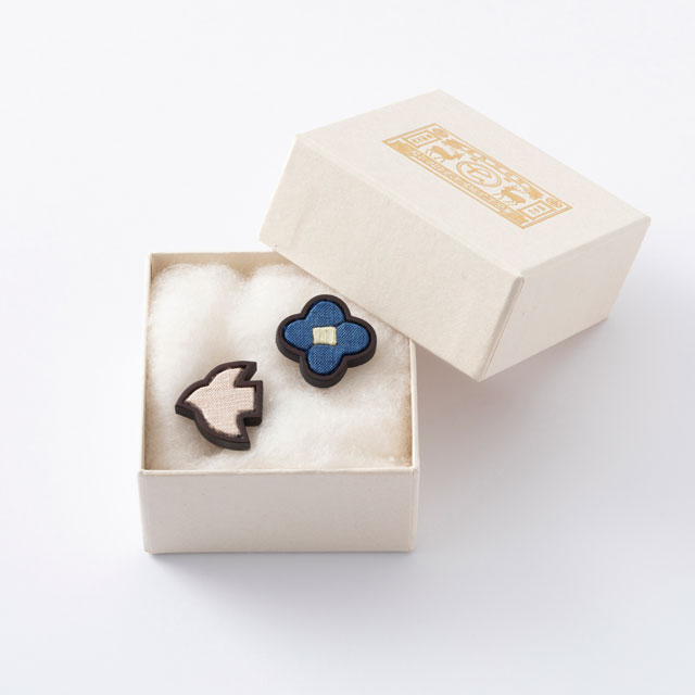 草木染めの木目込みアクセサリー　イヤリング