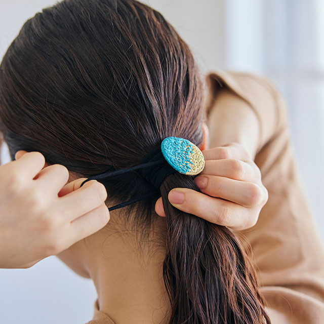 刺繍のヘアゴム