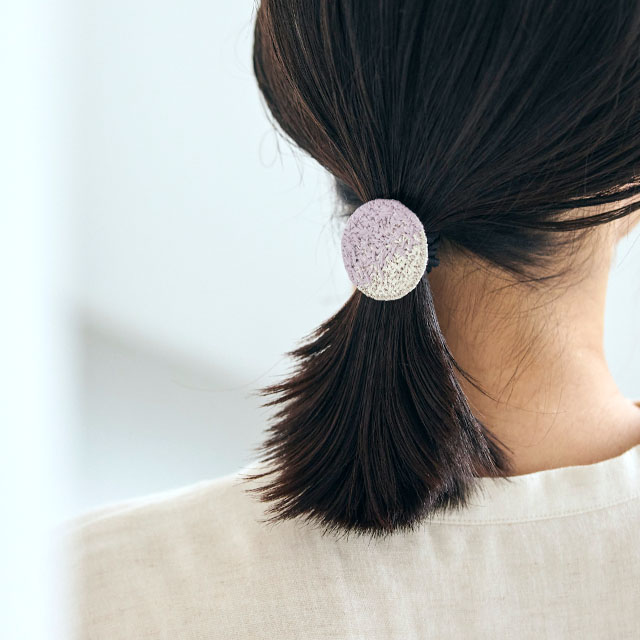 刺繍のヘアゴム