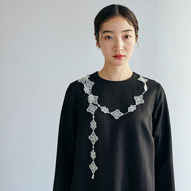 刺繍のラリエット