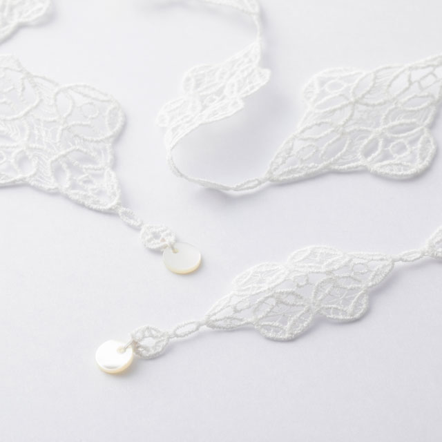 刺繍のラリエット