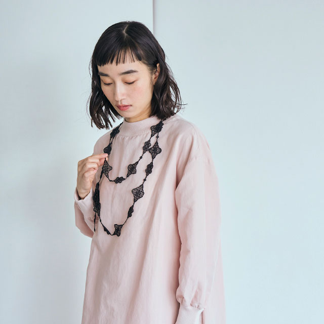 刺繍のラリエット